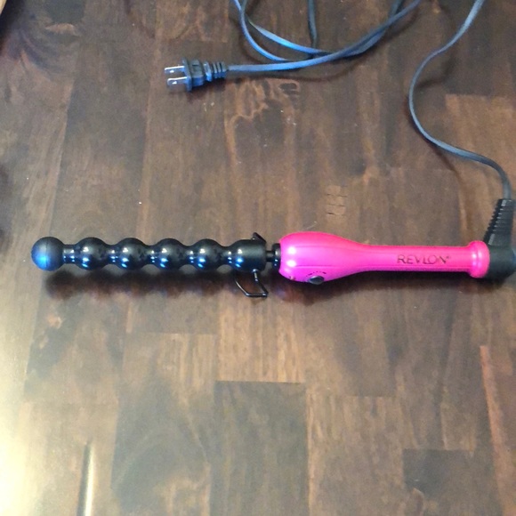 curling iron with balls